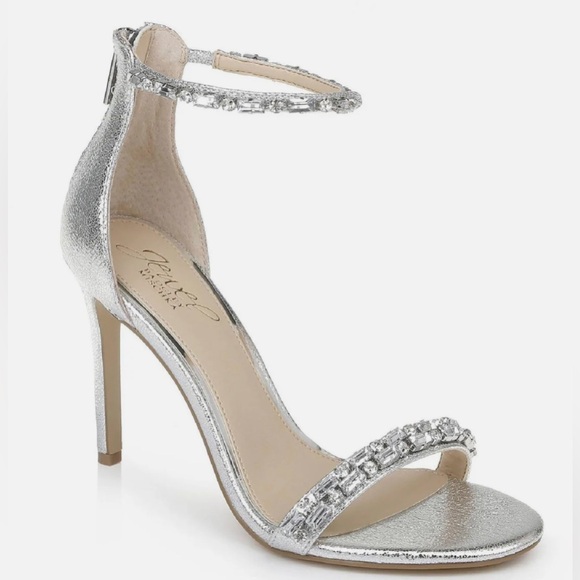 Jewel Badgley Mischka Campbell Womens
Jeweled Stiletto size 6.5